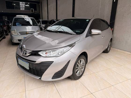 TOYOTA YARIS 1.5 16V FLEX XL PLUS CONNECT MULTIDRIVE TOYOTA YARIS 1.5 16V FLEX XL PLUS CONNECT MULTIDRIVE